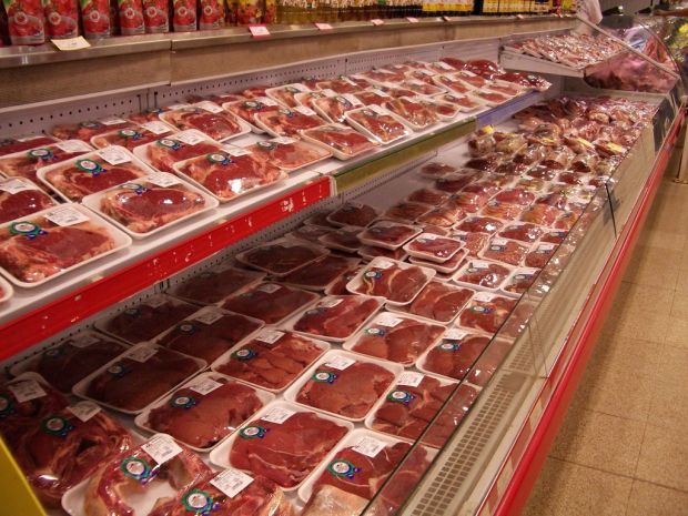 Gering ausgeprägt: Die Aufpreisbereitschaft der Verbraucher, für Fleisch oder Fleischware mit Tierwohl-Siegel tiefer ins Portmonnaie zu greifen. Gering ausgeprägt: Die Aufpreisbereitschaft der Verbraucher, für Fleisch oder Fleischware mit Tierwohl-Siegel tiefer ins Portmonnaie zu greifen.