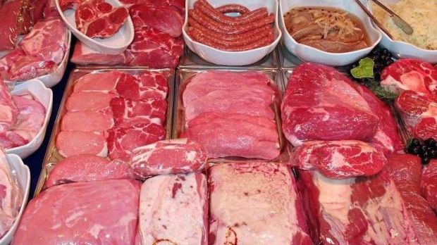 Die Verkaufspreise für Fleisch und Fleischwaren kletterten im Vergleich zum Oktober 2018 durchschnittlich um 4,9 Prozent. Die Verkaufspreise für Fleisch und Fleischwaren kletterten im Vergleich zum Oktober 2018 durchschnittlich um 4,9 Prozent.