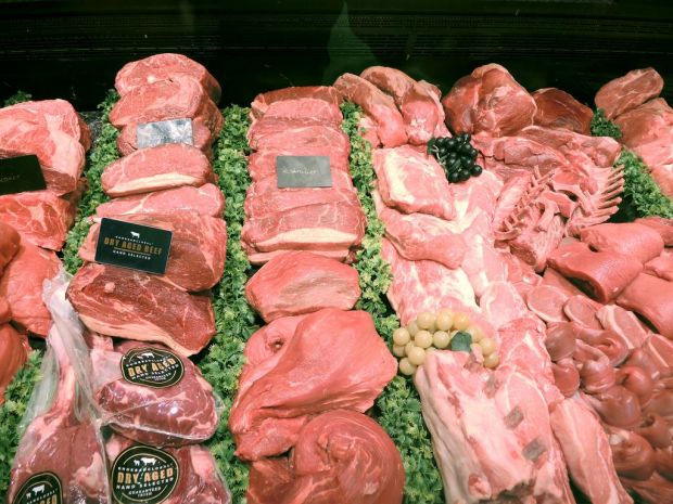 Die als handverlesen ausgewiesenen Teilstücke vom Rind erfüllen den Premium-Anspruch der ambitionierten Griller. Die als handverlesen ausgewiesenen Teilstücke vom Rind erfüllen den Premium-Anspruch der ambitionierten Griller.