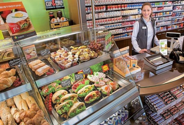 Snack-Angebot in einer HEM-Tankstelle. Snack-Angebot in einer HEM-Tankstelle.