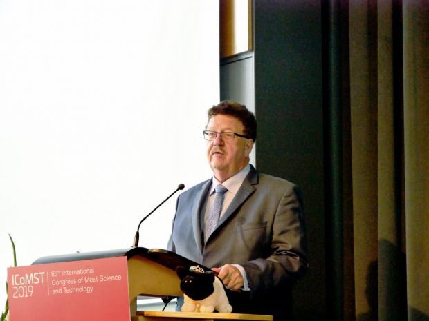 Unterstrich als Schirmherr die Rolle von Fleisch als wichtiges Produkt im internationalen Handel: Staatssekretär Hans-Joachim Fuchtel. Unterstrich als Schirmherr die Rolle von Fleisch als wichtiges Produkt im internationalen Handel: Staatssekretär Hans-Joachim Fuchtel.