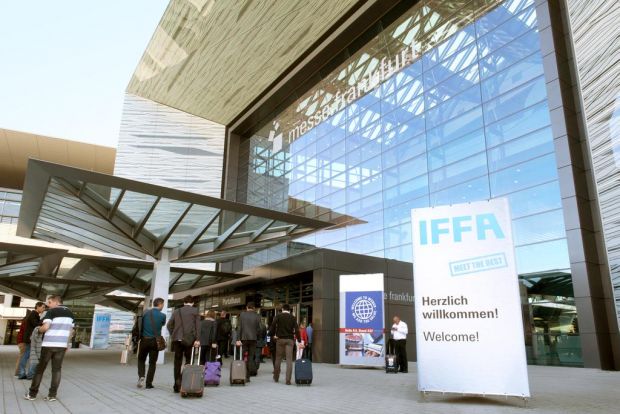 Die Messe Frankfurt ist auch in diesem Jahr wieder Austragungsort der weltweit größten Leistungsschau für Fleischer und Industrie. Die Messe Frankfurt ist auch in diesem Jahr wieder Austragungsort der weltweit größten Leistungsschau für Fleischer und Industrie.