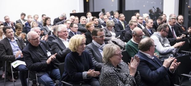 Volles Haus zum Frische Forum Fleisch im CityCube der Messe Berlin. Es ist die Jahresauftaktveranstaltung für die Fleischwirtschaft. Volles Haus zum Frische Forum Fleisch im CityCube der Messe Berlin. Es ist die Jahresauftaktveranstaltung für die Fleischwirtschaft.