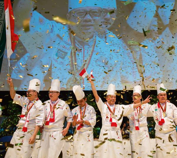 Im Olympiajahr 2020 kämpfen internationale Köche-Teams in Stuttgart vier Tage lang um den Sieg. Im Olympiajahr 2020 kämpfen internationale Köche-Teams in Stuttgart vier Tage lang um den Sieg.