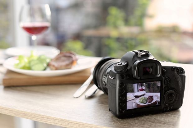Gesteuerte Kaufentscheidung: Influencer üben den größten Einfluss bei Ernährung, Mode, Beauty und Technik aus. Gesteuerte Kaufentscheidung: Influencer üben den größten Einfluss bei Ernährung, Mode, Beauty und Technik aus.