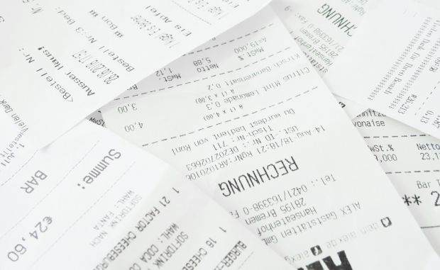 Viel Papier, viele Chemikalien: Papierbons können Umwelt und Gesundheit schaden. Viel Papier, viele Chemikalien: Papierbons können Umwelt und Gesundheit schaden.