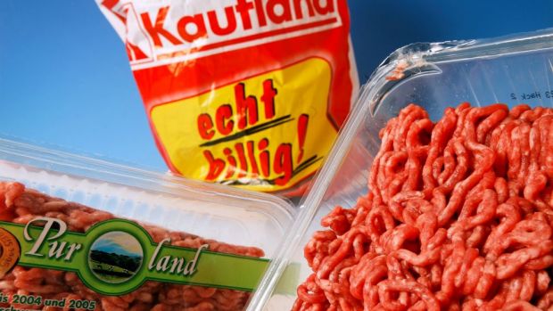 Die Schweinhalter fürchten weiteren Preisdruck des Handels gegenüber den Produzenten. Die Schweinhalter fürchten weiteren Preisdruck des Handels gegenüber den Produzenten.