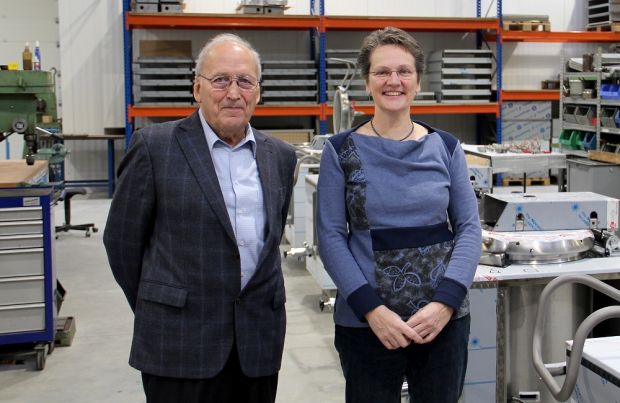 Leiten die Korimat-Fertigung: Günter Specht und seine Tochter Daniela Kronenburg. Leiten die Korimat-Fertigung: Günter Specht und seine Tochter Daniela Kronenburg.