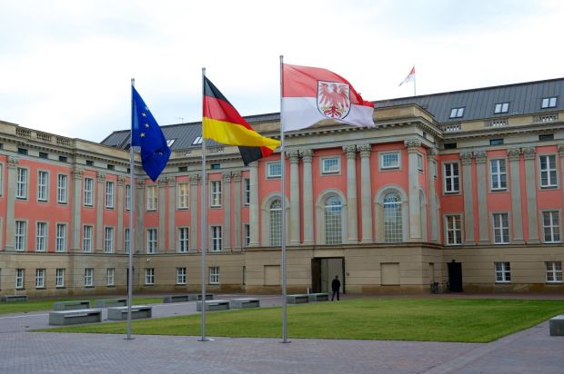 Die Koalitionsverhandlungen in Brandenburg sind abgeschlossen. Die Koalitionsverhandlungen in Brandenburg sind abgeschlossen.