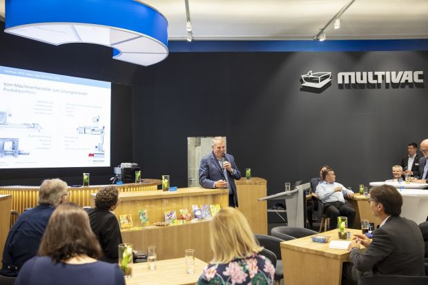 Informierte auf der FachPack in Nürnberg: Multivac-CEO Hans-Joachim Boekstegers. Informierte auf der FachPack in Nürnberg: Multivac-CEO Hans-Joachim Boekstegers.