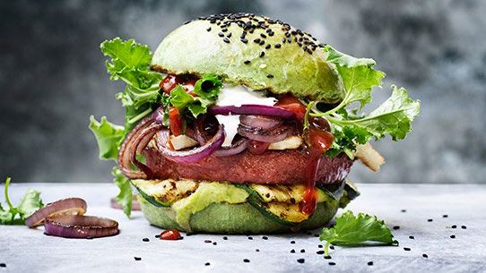 In diesem Burger von Nestlé wird kein Fleisch verarbeitet. Das Protein stammt von Soja und Weizen. In diesem Burger von Nestlé wird kein Fleisch verarbeitet. Das Protein stammt von Soja und Weizen.