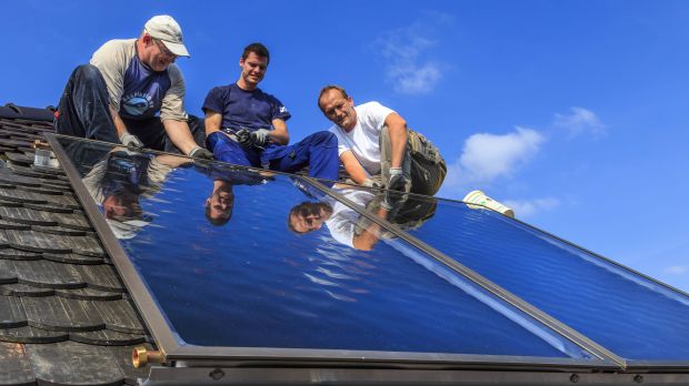 Einige Branchen im Handwerk werden vom Green Deal profitieren. Betriebe wie Metzgereien können durch zu hohe Auflagen aber auch überfordert werden. Einige Branchen im Handwerk werden vom Green Deal profitieren. Betriebe wie Metzgereien können durch zu hohe Auflagen aber auch überfordert werden.