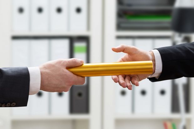 Nicht auf die lange Bank schieben: Die geordnete Übergabe des Betriebs an einen geeigneten Nachfolger. Nicht auf die lange Bank schieben: Die geordnete Übergabe des Betriebs an einen geeigneten Nachfolger.
