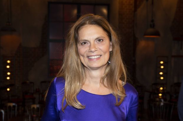 Keine Scheu vor Rampenlicht: Die Fernsehköchin Sarah Wiener sitzt seit 2019 für die Grünen im EU-Parlament. Keine Scheu vor Rampenlicht: Die Fernsehköchin Sarah Wiener sitzt seit 2019 für die Grünen im EU-Parlament.