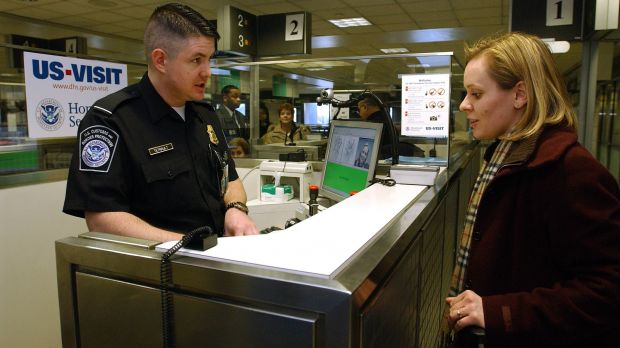Bei der Einreise in die USA werden die Behörden stärker auf Fleischwaren achten, um ein Einschleppen von Tierseuchen zu unterbinden. Bei der Einreise in die USA werden die Behörden stärker auf Fleischwaren achten, um ein Einschleppen von Tierseuchen zu unterbinden.