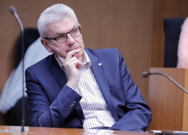 Artur Auernhammer fordert eine Regionalisierung der Schlachtstruktur. Artur Auernhammer fordert eine Regionalisierung der Schlachtstruktur.