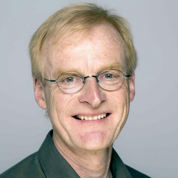 Dr. Peter Rietschel ist Leiter des Messtechnischen Diensts bei der Berufsgenossenschaft Nahrungsmittel und Gastgewerbe. Dr. Peter Rietschel ist Leiter des Messtechnischen Diensts bei der Berufsgenossenschaft Nahrungsmittel und Gastgewerbe.