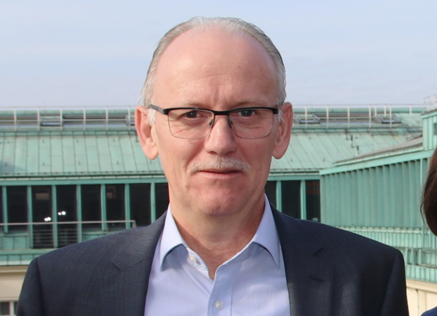 Dr. Karl Wessels ist neuer Unterabteilungsleiter in der Marktabteilung. Dr. Karl Wessels ist neuer Unterabteilungsleiter in der Marktabteilung.