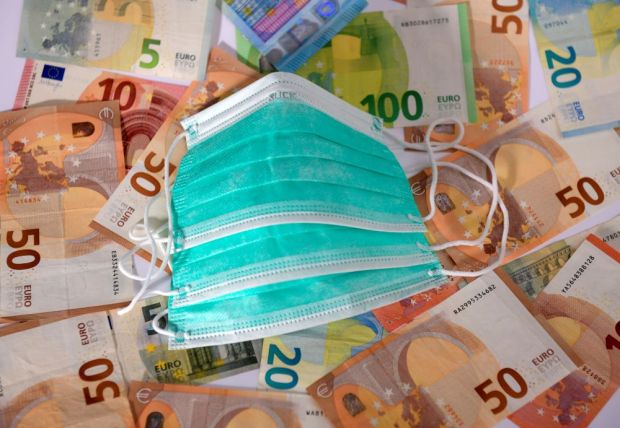 Fristverlängerung: Unternehmen können das Überbrückungsgeld bis 30. September 2020 beantragen. Fristverlängerung: Unternehmen können das Überbrückungsgeld bis 30. September 2020 beantragen.