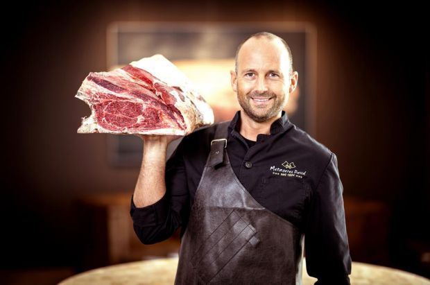 Leidenschaft für Qualität: Jürgen David aus Worms versichert, dass der Dry Aged-Hype dem Handwerk „unheimlich gut getan“ hat. Leidenschaft für Qualität: Jürgen David aus Worms versichert, dass der Dry Aged-Hype dem Handwerk „unheimlich gut getan“ hat.