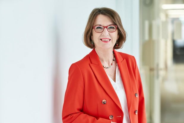 Priska Hinz, Ministerin für Umwelt, Klimaschutz, Landwirtschaft und Verbraucherschutz in Hessen. Priska Hinz, Ministerin für Umwelt, Klimaschutz, Landwirtschaft und Verbraucherschutz in Hessen.
