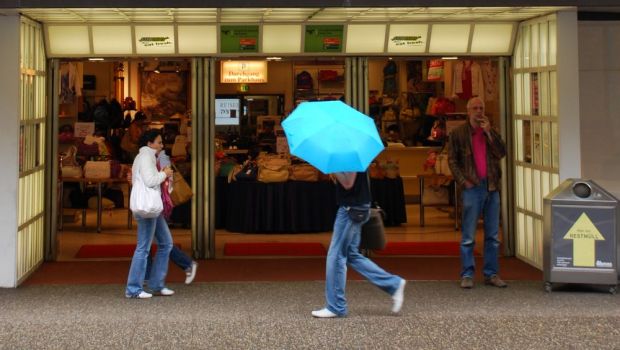 Innenstädte: Onlinehandel zieht Kaufkraft ab. Innenstädte: Onlinehandel zieht Kaufkraft ab.