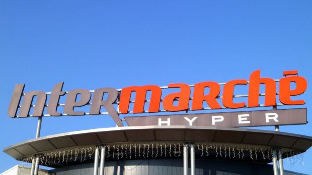 Der Handelskonzern Les Mousquetaires zu dem die Intermarché-Märkte gehören soll 31,8 Mio. Euro Strafe zahlen. Der Handelskonzern Les Mousquetaires zu dem die Intermarché-Märkte gehören soll 31,8 Mio. Euro Strafe zahlen.