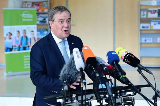 Ministerpräsident Armin Laschet verhängte über den Kreis Gütersloh einen Lockdown. Ministerpräsident Armin Laschet verhängte über den Kreis Gütersloh einen Lockdown.