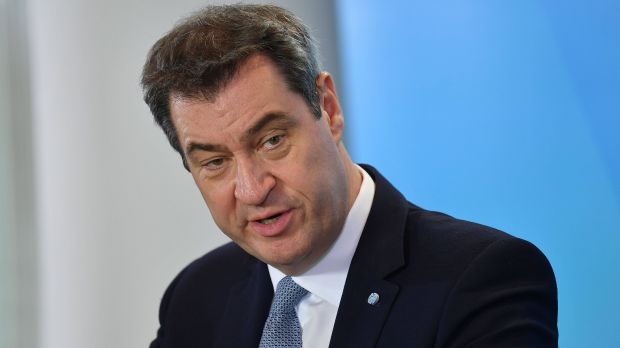Markus Söder stellt aktualisierte Maßnahmen zur Eindämmung der Corona-Pandemie vor. Markus Söder stellt aktualisierte Maßnahmen zur Eindämmung der Corona-Pandemie vor.