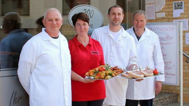 Ein starkes Team: Von links Matthias Sponagel, Andrea Sponagel, Jochen und Helmut Kaffenberger. Ein starkes Team: Von links Matthias Sponagel, Andrea Sponagel, Jochen und Helmut Kaffenberger.