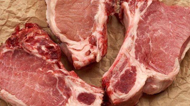 Die Notierungen für Schweinefleisch tendierten wegen des chinesischen Importverbots für Ware aus Deutschland niedriger. Die Notierungen für Schweinefleisch tendierten wegen des chinesischen Importverbots für Ware aus Deutschland niedriger.