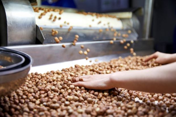 Nachernte-Lösung Sortiermaschine für Nüsse von Tomra Food Nachernte-Lösung Sortiermaschine für Nüsse von Tomra Food
