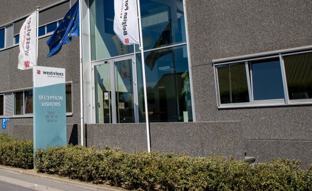 225 Mitarbeiter des Betriebs in Staden stehen unter Quarantäne. 225 Mitarbeiter des Betriebs in Staden stehen unter Quarantäne.