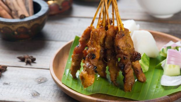 Wegen seiner muslimischen Bevölkerung ist Indonesien für Geflügelfleisch ein attraktiver Absatzmarkt. Wegen seiner muslimischen Bevölkerung ist Indonesien für Geflügelfleisch ein attraktiver Absatzmarkt.