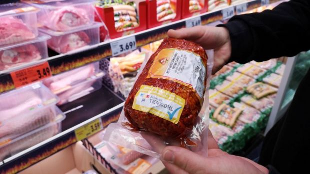 Bei Putenfleisch ist der Anteil der Tierwohl-Ware am höchsten. Bei Putenfleisch ist der Anteil der Tierwohl-Ware am höchsten.