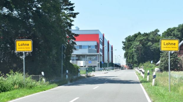 In dem Schlachthof der PHW-Gruppe werden die Hygienemaßnahmen noch einmal verschärft. In dem Schlachthof der PHW-Gruppe werden die Hygienemaßnahmen noch einmal verschärft.